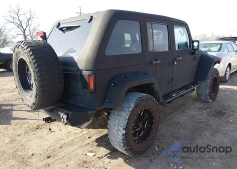2013 Jeep Wrangler Unlimited Sport из США, поврежденный, VIN 1C4HJWDG5DL680069